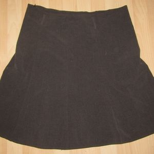 Daniel Laurent Skirt Size Varies